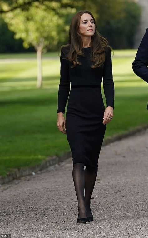 Royal Family Outfits Casual, Kate Middleton Outfits Winter, Catherine Princess Of Wales Outfits, Catherine Princess Of Wales Style, Princess Of Wales Fashion, Princess Catherine Style, Royal Family Outfits, British Royal Fashion, Princess Catherine Of Wales