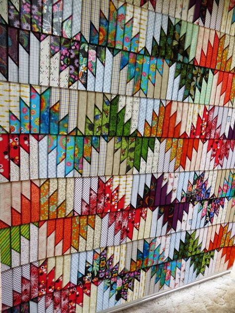 The Way I Sew It: Scrappy Mountain Majesties Quilt Top Quilt Mountains, Mountain Quilt Block, Aztec Quilt, Mountain Quilt Pattern, Mountain Quilt, Sewing Quilts, Mountain Quilts, Quilt Modernen, Indian Quilt