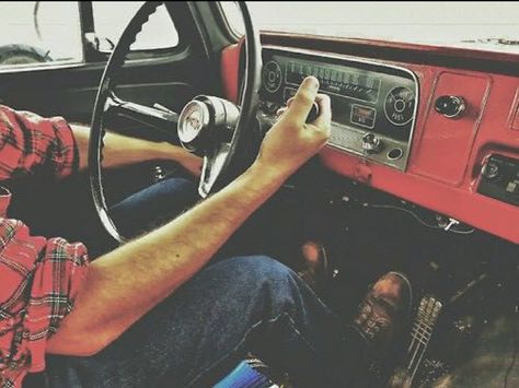 Red Pickup Truck Aesthetic, Man With Truck, Man Driving Car, Flannel Boots, Country Trucks, Vintage Pickup, Truck Driving, Country Boy, Clear Eyes