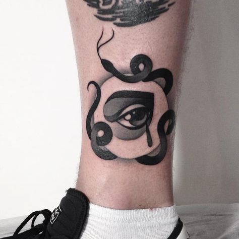 Eye And Snake Tattoo, Olive Tattoo, Eyeball Tattoo, Mandala Hand Tattoos, Tattooed Girls, Full Body Tattoo, Hand Tattoos For Women, Tattoo Magazines, Top Tattoos