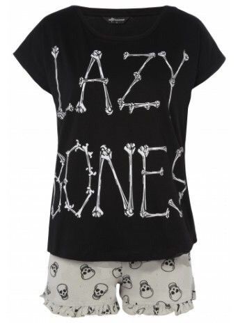 Pajamas For Teens, T Shirt Styles, Cute Pjs, Trendy Swimwear, Psychobilly, Cute Pajamas, Gothic Outfits, Shirt Styles, Soft Grunge