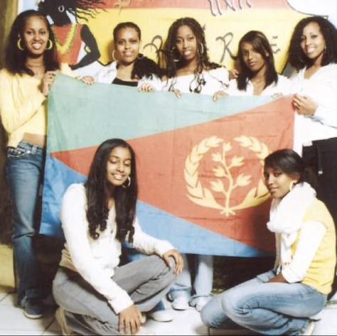 Eritrea Aesthetic, Vintage Eritrea, Eritrean People, Habesha Women, Eritrean Flag, Habesha Culture, Eritrean Clothing, Eritrea Flag, Ethiopian Traditional Dress