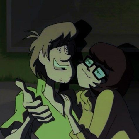 Shaggy X Velma Fanart, Shaggy Scooby Doo Movie, Velma X Shaggy, Shaggy Pfp, Shaggy X Velma, Velma Fanart, Widget Images, Shaggy And Velma, What's New Scooby Doo