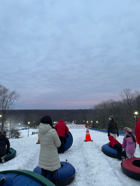 sunset; winter Rich Girl Vibes, Ski Trip Aesthetic, Skiing Trip, Pinterest Aesthetic, Ski Trip, Winter Aesthetic, Rich Girl, Digital Diary, In The Mountains