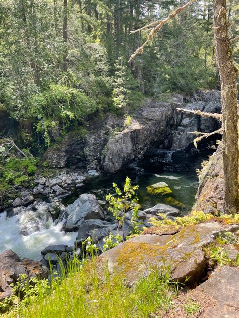 Sooke potholes found in Victoria, B.C. 
Shows river in summer 
Sun shining down into the water Sooke Potholes, Victoria B, West Coast, Water