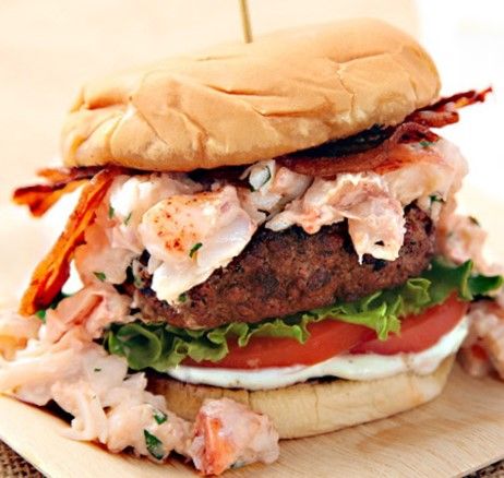 Gormet Burgers, Bacon Burger Recipes, Bbq Recipe, Sandwich Wraps, Lobster Meat, Bacon Burger, Surf And Turf, Grilled Burgers, Bacon Cheeseburger