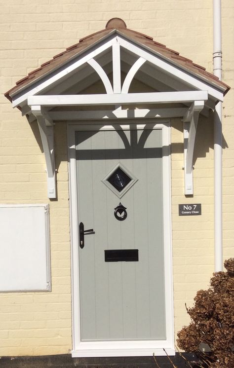 Composite front door. Solidor manufacturer with cast iron door furniture in painswick Bright Front Doors, Patio Door Coverings, Brown Front Doors, Cottage Front Doors, Door Makeover Diy, Steel Front Door, Composite Front Door, Front Door Styles, Iron Front Door