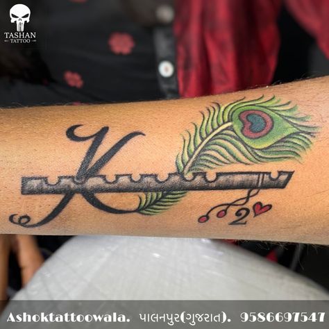 TashanTattoo
AshokTattooWala
S.20. Tirupati plaza
Opp. New bus stand
Near gd modi collage
Palanpur (gujrat)
9586697547
9687533310 Flute Tattoo, Tatto Designs, Feather Outline, Krishna Tattoo, Peacock Feather Tattoo, Peacock Tattoo, Hand Tattoos For Girls, Tattooed Girls, Mom Tattoo Designs