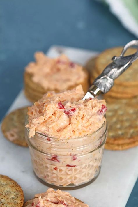 Pimento Cheese Dip Recipe, Best Pimento Cheese, Cheese Spread Recipes, Pimento Cheese Dip, Homemade Pimento Cheese, Pimento Cheese Spread, Pimento Cheese Recipes, Cheese Dip Recipes, Sandwich Bar