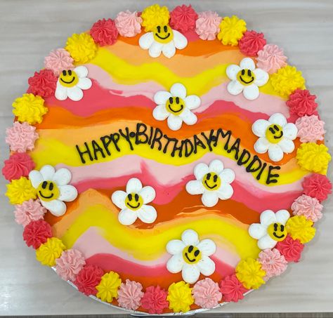 Popular Cakes Designs, Summer Cakes Decorations, Summer Sheet Cake Designs, Summer Cookie Cake Designs, Cute Cookie Cake Designs, Summer Cake Designs, Birthday Cake Summer, Cake Recipe Birthday, Tiktok Cakes