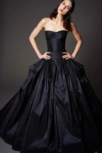 Resort 2017 Fashion, Resort Fashion, Looks Party, Taffeta Dress, Strapless Gown, Style Noir, Zac Posen, Gorgeous Gowns, Fashion 2017