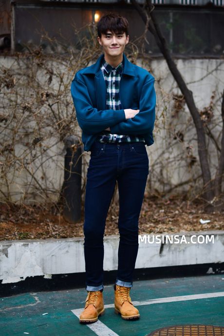 Official Korean Fashion : Korean Street Fashion I like that! Korean Wardrobe, Korean Men Fashion, Korean Fashion Ideas, Korean Fashion Outfits, Outfits Hombre, Kim Woo Bin, Korean Street, Korean Fashion Trends, Traditional Fashion