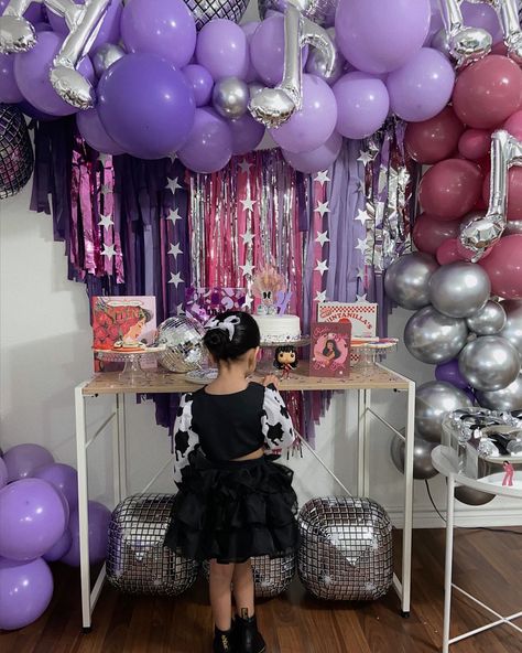 Selena Bday Party, Selena Quintanilla Party Theme Ideas, Selena Quintanilla Party Ideas, Selena Quintanilla Themed Birthday Party, Selena Themed Party, Selena Quintanilla Birthday Party Ideas, Selena Party Theme Ideas, Selena Birthday Party Ideas, Selena Themed Birthday Party