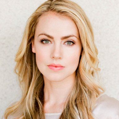 She'll have a recurring guest arc on the third season of the drama series. Katrina Bennett, Amanda Schull, Radical Women, Natural Eye Makeup Tutorial, Suits Tv Shows, 12 Monkeys, Anti Aging Face Cream, Flawless Face, Natural Eye Makeup