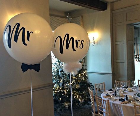 Mr And Mrs Balloons, 50th Wedding Anniversary Decorations, Balloons Design, Elegant Engagement Party, Balloon Tower, Rehearsal Dinner Decorations, Wedding Anniversary Decorations, Wedding Balloon Decorations, Church Decorations