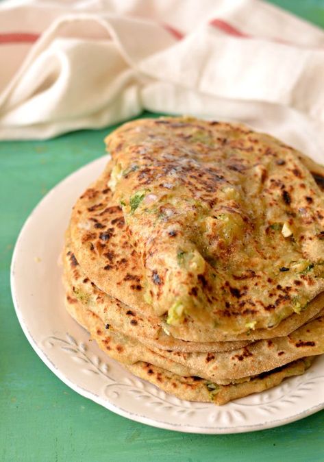 Mix Veg, Mix Vegetable, Indian Flatbread, Punjabi Food, Healthy Mix, Breakfast Recipes Indian, Paratha Recipes, Indian Bread, Indian Breakfast