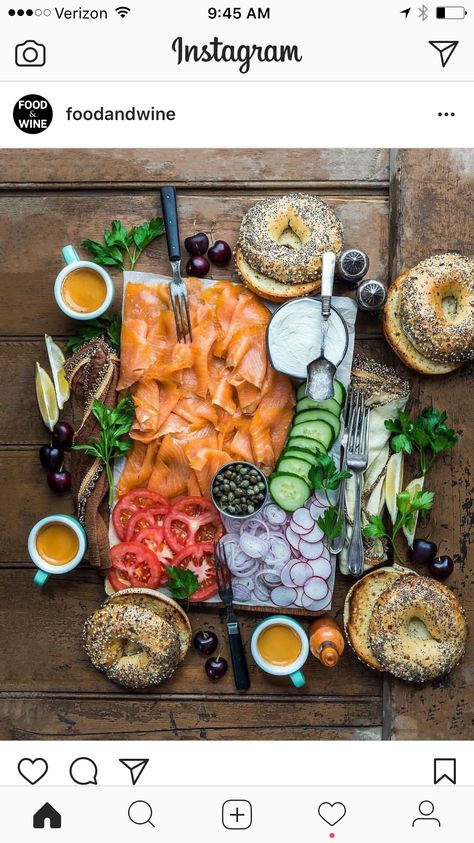 Lox Board, Lox And Bagels, Cured Salmon, Food Platters, You're Awesome, Food Presentation, Sunday Funday, Bagels, Beautiful Food