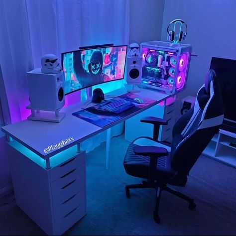 Gaming Computer Room, Games Room Inspiration, Gaming Desk Setup, Best Gaming Setup, Computer Gaming Room, Gamer Room Decor, Pc Gaming Setup, Video Game Room Design, Neon Room