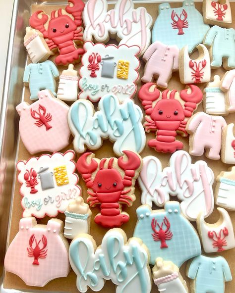 What better way to have a gender reveal than with a crawfish boil!! #crawfishbabyshowercookies #crawfishcookies #crawfishboil… | Instagram Crawfish Gender Reveal, Crawfish Boil Party, Gender Reveal Cookies, Bow Gender Reveal, Crawfish Boil, Celebrate Good Times, Baby Shower Cookies, Icing Cookies, Trotter