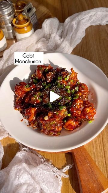 Chilli Gobi Recipe, Gopi Manchurian Recipe, Cauliflower Gobi, Gobi Manchurian Recipe, Veg Starter Recipes, Cauliflower Manchurian, Veg Crispy, Gobi Recipe, East Indian Food