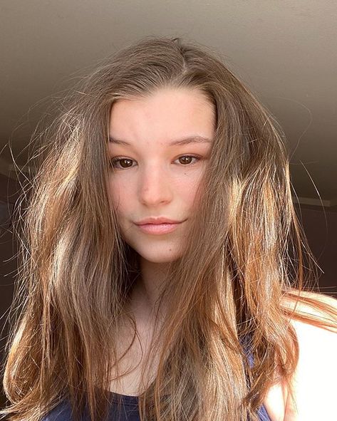 Brooke Monk (@brookemonk) • Instagram photos and videos Brook Monk Tik Tok Videos, Brooke Monk Hair, Brook Monk, Brooke Monk, Tik Tok Videos, Tiktok Star, No Makeup, Instagram Profile, Notebook