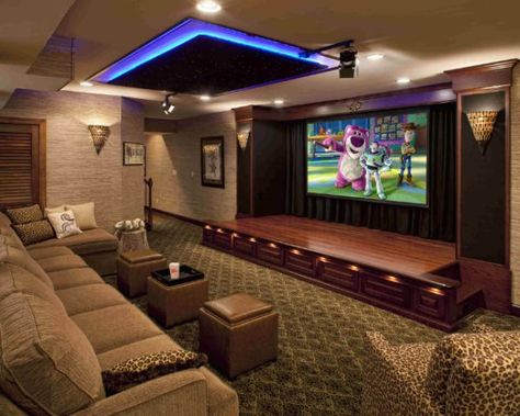 media-room Ideas Decoracion Salon, Sala Cinema, Basement Home Theater, Theater Room Design, Media Room Design, Home Cinema Room, Recreational Room, At Home Movie Theater, Home Theaters