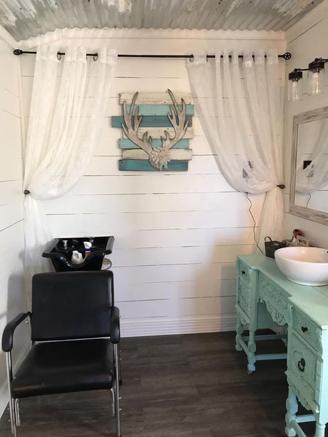 She-Shed inspiration | Shed turned home salon Rustic Nail Salon Ideas, Tiny Home Salon Ideas, Tiny Home Salon, Salon She Shed, Shed Hair Salon, She Shed Hair Salon, Hair Salon Shed, Salon Interior Ideas, Tiny Hair Salon