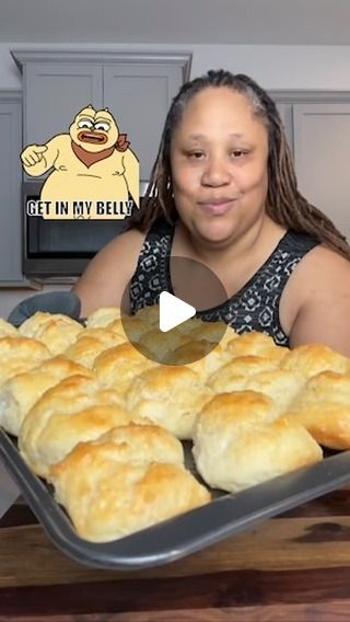 Kelley Wansley Harris on Instagram: "CHURCH’S HONEY BUTTER BISCUITS  2 cups of all purpose, flour 1 tablespoon baking powder  1 tablespoon sugar 1 teaspoon salt  1/4 cup of shortening 1/4 cup butter  2/3 to 3/4 cup milk   THE GLAZE 1/2 cup butter (melted) 1/4 cup honey   Bake Temp:375 degrees Bake Time: about 25 minutes #churchesbiscuits  #honeybutterbiscuits #yummy #delicious #cookathome #lovetocook #itsmekellz #itsmekellz♥️🔥 #homecooking" Churches Biscuits, Church Food Ideas, Butter Biscuit Recipe, American Biscuits, Honey Biscuit Recipe, Honey Biscuit, Honey Baking, Butter Biscuits Recipe, Honey Butter Biscuits