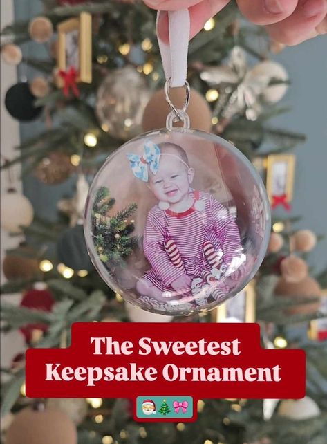 Diy Christmas Ornaments With Pictures, Diy Keepsake Ornaments, Memorial Christmas Ornaments Diy, Diy Picture Ornaments, Kids Crafts Ornaments, Christmas Snow Globes Diy, Diy Photo Ornaments, Picture Christmas Ornaments, Toddler Board