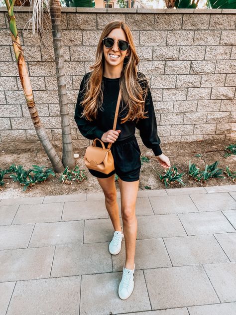 Casual Running Errands Outfit, Running Errands Outfit, Outfit Everyday, Errands Outfit, Aesthetic Outfit Ideas, Lazy Day Outfits, Aesthetic Outfit, Cute Fits, Women's Casual