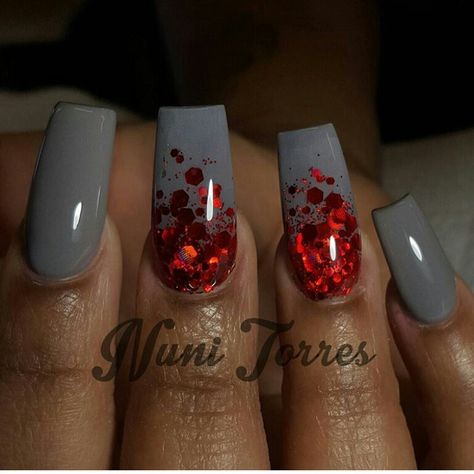 Grey and red love the combination Grey Acrylic Nails, Grey Nail Designs, Cute Acrylic Nail Designs, Gray Nails, Red Nail Designs, Red Nail, Red Love, Nails Desing, Prom Nails