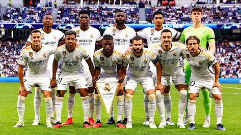 REAL MADRID C. F. Temporada 2023-24. David Alaba, Aurélien Tchouaméni, Antonio Rüdiger, Jude Bellingham, Kepa Arrizabalaga. Lucas Vázquez, Rodrygo Goes, Eduardo Camavinga, Nacho, Joselu y Luka Modrić. REAL MADRID C. F. 1 🆚 F. C. UNION BERLIN 0 Miércoles 20/09/2023, 18:45 horas. Liga de Campeones, fase de grupos, Grupo C, jornada 1. Madrid, España, estadio Santiago Bernabéu: 65.207 espectadores. GOLES: ⚽1-0: 90+4’, Jude Bellingham. Kepa Arrizabalaga, Lucas Vazquez, David Alaba, Real Madrid Team, Word Cup, Union Berlin, Santiago Bernabeu, Jude Bellingham, My Team