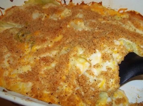 Scalloped Cabbage, Cornflake Recipes, Swiss Cheese Recipes, Cabbage Casserole, One Pot Pasta, Corn Flakes, Cabbage Recipes, Easy Casserole, Swiss Cheese