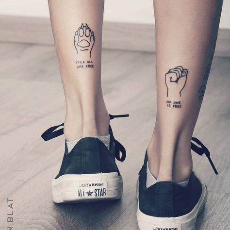 Good First Tattoos, Tiny Foot Tattoos, First Tattoo Ideas, Small Foot Tattoos, Kunst Tattoos, Vegan Tattoo, Couples Tattoo Designs, Foot Tattoos For Women, Muster Tattoos