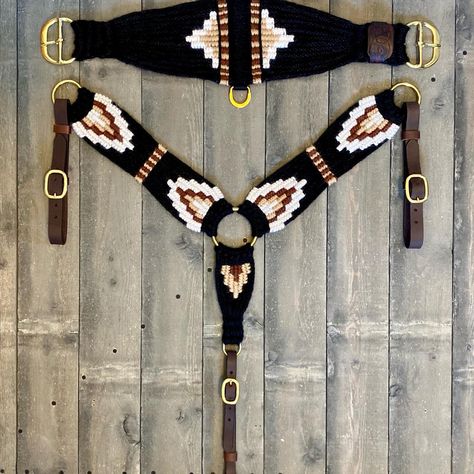 Western Riding Tack, Barrel Racing Tack Rodeo, Horse Barn Designs, Barrel Racing Tack, Tack Shop, Horse Things, Western Tack, Horse Bridle, Tack Sets