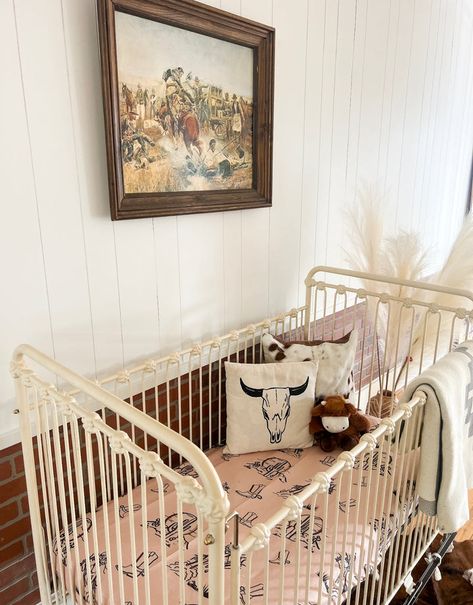 Gender Neutral Nursery Boho Western, Home On The Range Nursery, Nursery Ideas Western Boho, Western Theme Nursery Girl, Old Western Nursery, Rodeo Nursery Theme, Western Sheets, Western Cowboy Nursery, Western Girls Nursery