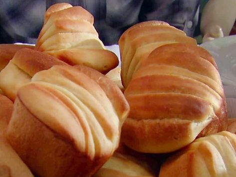 Brown Food, Brown Recipe, Alton Brown, Food Channel, Cooking Games, Cooking Channel, Bread Rolls, Rolls Recipe, Dinner Rolls