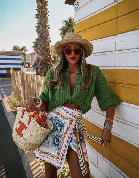 summer outfit, summer aesthetic, summer inspo, summertime, vacation outfit, vacation inspo, desert outfit, beach outfit, cute outfit, outfit idea, Straw Hats Outfit, Pool Party Fashion, Edgy Summer Outfits, Pool Party Outfits, Vibrant Dress, Summer Holiday Outfits, Italy Outfits, Outfits Verano, Outfits With Hats