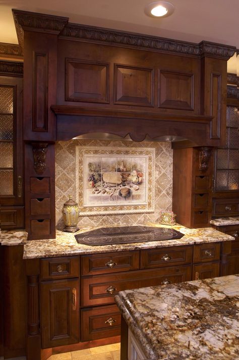 Good color for stained cabinets Brown Cupboard, Wood Kitchen Backsplash, Kitchen Backsplash Ideas With Dark Cabinets, Dark Wood Kitchen Cabinets, Backsplash With Dark Cabinets, Kitchen Brown, Dark Wood Kitchens, Kitchen Design Color, Brown Cabinets