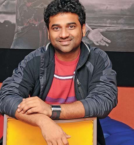 Devi Sri Prasad, Indian Music, August Birthday, Birthday Calendar, Cinema Movies, Actors Images, Mp3 Song Download, Music Composers, Cute Love Images