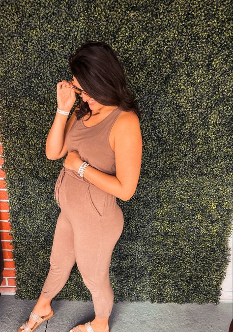 Pregnancy / bump friendly tan jumpsuit! Women’s Summer Crewneck Sleeveless Casual Loose Stretchy Jumpsuits Rompers with Pockets Summer must have. 5 months pregnant and 5’10 and a medium fit great 5 Months Pregnant Outfits, Casual Summer Pregnancy Outfits, Tan Jumpsuit, 5 Months Pregnant, Casual Maternity Outfits, Pregnancy Bump, Maternity Jumpsuit, Casual Maternity, Casual Jumpsuit