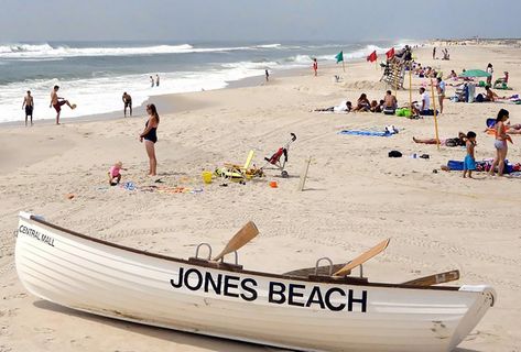 Jones Beach Long Island, Beach Long Island, Downton Abbey Cast, Best Family Beaches, Backyard Barbeque, Life Guard, Jones Beach, Vacation Activities, Park In New York