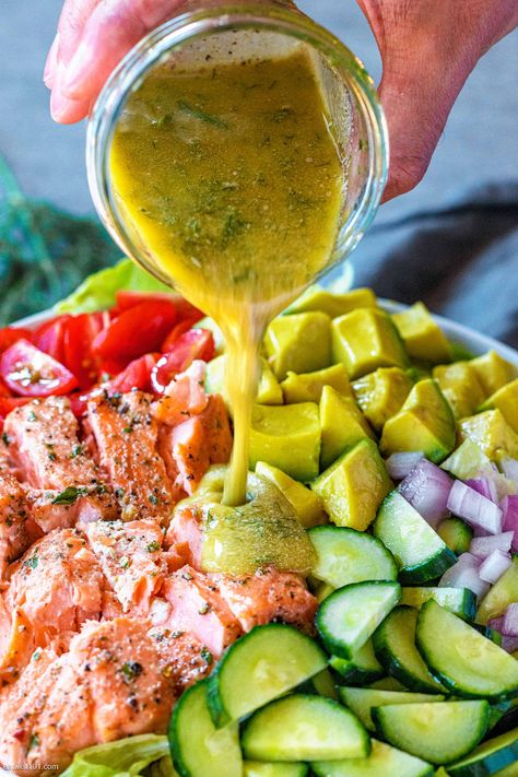 Salmon Salad Recipe - #salmon #salad #recipe #eatwell101 - This salmon salad recipe is filled with veggies for a vibrant meal! - #recipe by #eatwell101® Salmon Salad Dressing, Salmon Salad Recipe, Tomato And Cucumber, Smoked Salmon Salad, Salmon Salad Recipes, Recipe Salmon, Salad With Avocado, Salmon Avocado, Healthy Salmon