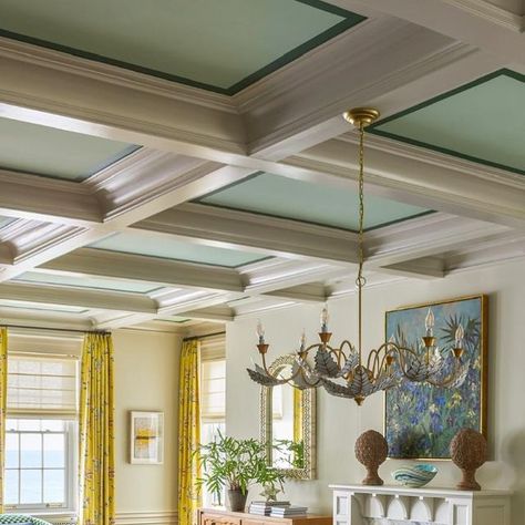 Andrew Howard-Interior Design on Instagram: "My kids had an argument over whether or not pepperoni should be considered “red meat.” After brief debate all parties agreed that it should be. Here is a completed dining room in Chicago I did with @meg.hickey unrelated to anything above. 📷: @ericpiasecki styling: @helencrowther" Andrew Howard, Red Meat, Dining Room Living Room, At School, House Interior, Chicago, Dining Room, Meat, Interior Design