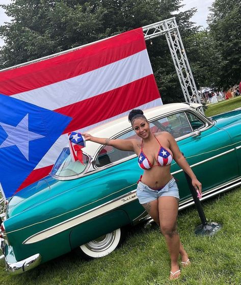 Puerto Rican Barbie, Puerto Rico Outfits Women, Puerto Rican Baddie, Puerto Rico Clothing, Puerto Rican Parade, Puerto Rican Artwork, Island Gyal, Puerto Rican Flag, Jeans Girl