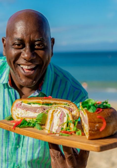 Perfect Ploughman's Picnic Loaf - Ainsley Harriott Ainsley Harriott Recipes, Picnic Loaf, Ploughmans Sandwich, Ainsley Harriot, Ploughman's Lunch, Ploughmans Lunch, Foodie Lover, Picnic Sandwiches, Savoury Pies