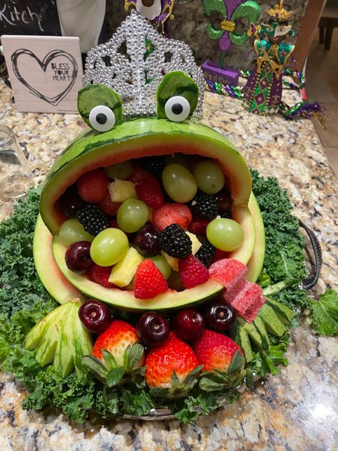 Princess And The Frog Charcuterie Board, Frog Themed Food Ideas, Frog Shaped Food, Frog Fruit Bowl, Wild One Fruit Platter, Frog Fruit, Watermelon Frog Fruit Bowl, Princess Frog, Frog Party