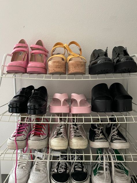 Shoe Rack Aesthetic, Full Aesthetic, Uni House, Room Organization Bedroom, Uni Room, Tom Riddle, Girly Shoes, October 21, Room Idea