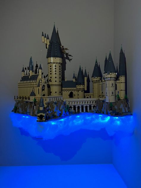 Lego Disney Castle Display Ideas, Harry Potter Lego Castle Display Ideas, Hogwarts Lego Display, Lego Disney Castle Display, Lego Hogwarts Castle Display, Lego Harry Potter Display, Harry Potter Lego Display, Harry Potter Lego Display Ideas, Lego Castle Ideas