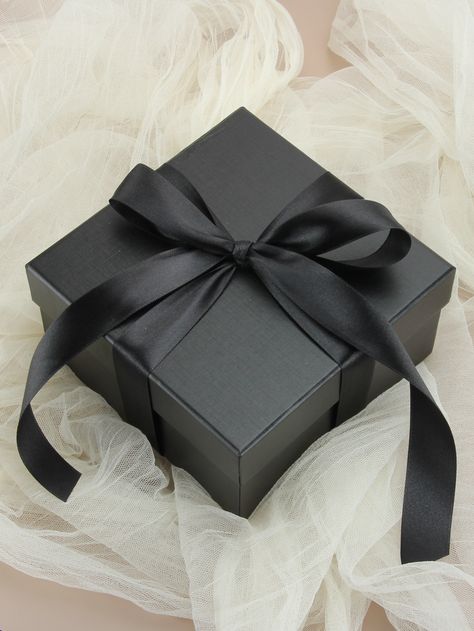 Noir  Collar  Polyester  Rubans pour emballage cadeau Embellished   Accessoires Evenements & Fêtes Gift Box For Men, Gift Wrapping Inspiration, Creative Gifts For Boyfriend, Gift Boxes For Women, Gifts For Your Boyfriend, Black Gift Boxes, Birthday Gifts For Boyfriend, Mom Birthday Gift